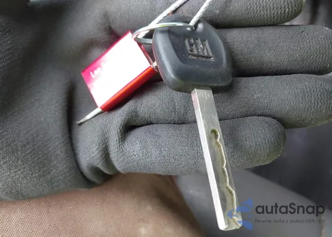 2019 Chevrolet Express G2500 из США, поврежденный, VIN 1GCWGAFP3K1280381